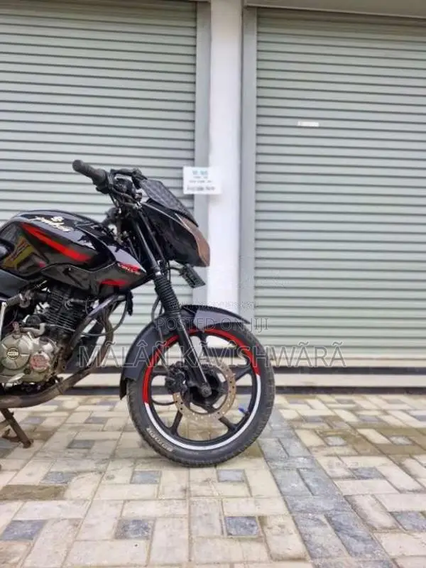 Bajaj Pulsar 2013 Motorbike (Used)