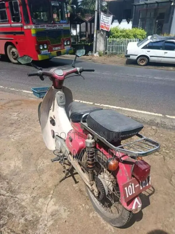 Honda C50 1990 Motorbike (Used)