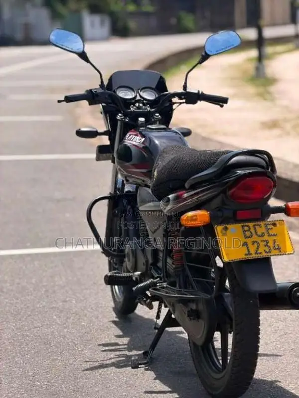Bajaj Platina 100 2015 Motorbike (Used)