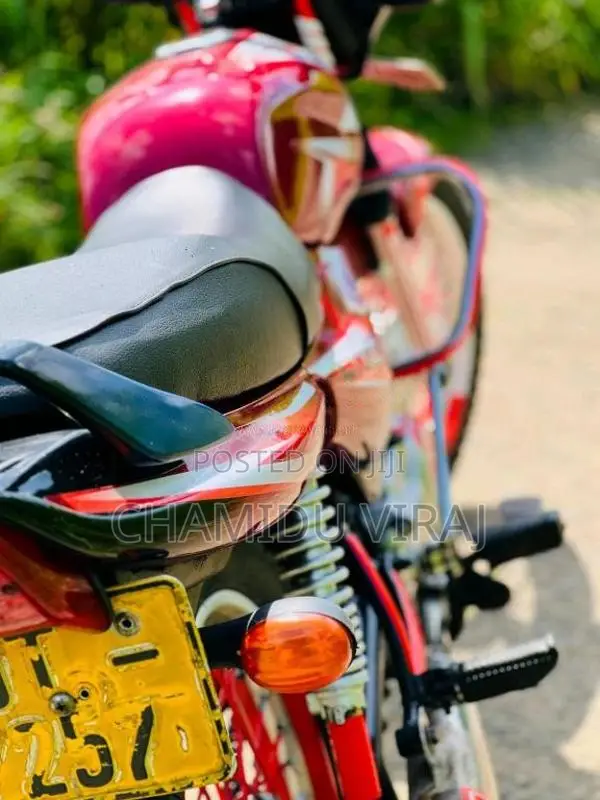 Bajaj CT-100 2005 Motorbike (Used)