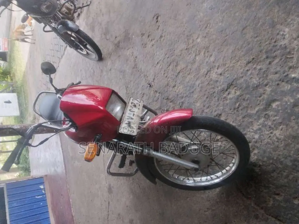 Hero-Honda Splendor 2005 Motorbike (Used)