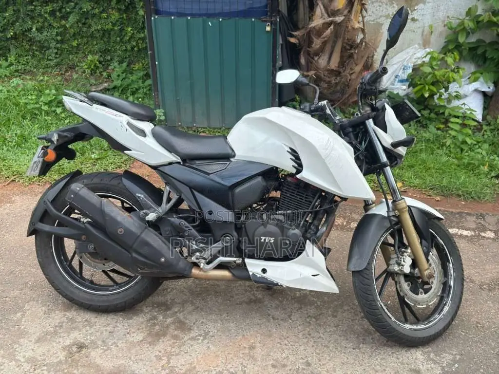 TVS Apache 2016 Motorbike (Used)