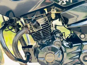 Bajaj Pulsar 2011 Motorbike (Used)