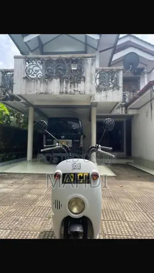 Suzuki Choi Nori 2016 Motorbike (Used)