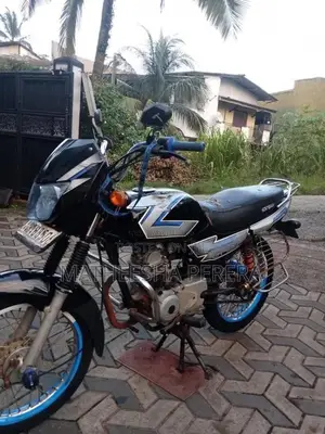 Bajaj CT-100 2013 Motorbike (Used)