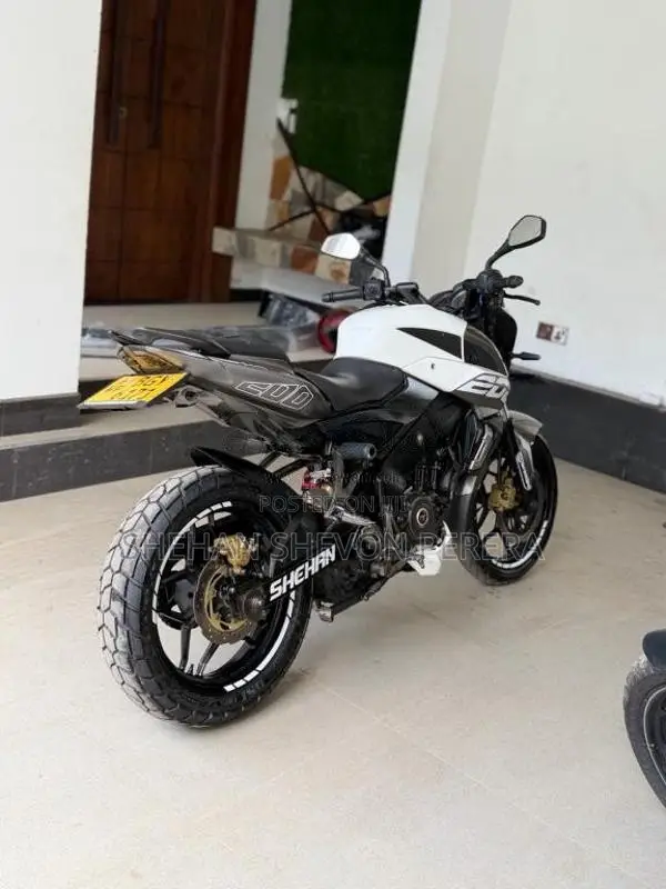Bajaj Pulsar NS200 2018 Motorbike (Used)