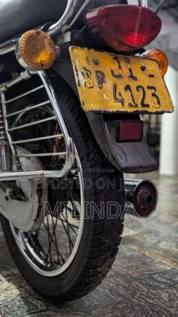 Bajaj Boxer Ct 2004 Motorbike (Used)