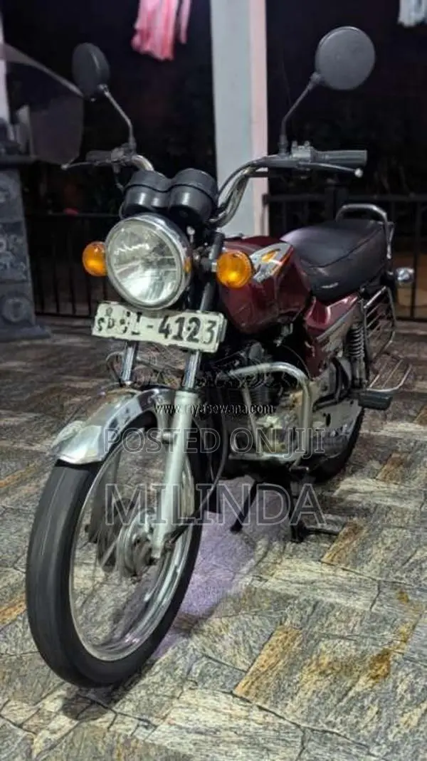 Bajaj Boxer Ct 2004 Motorbike (Used)