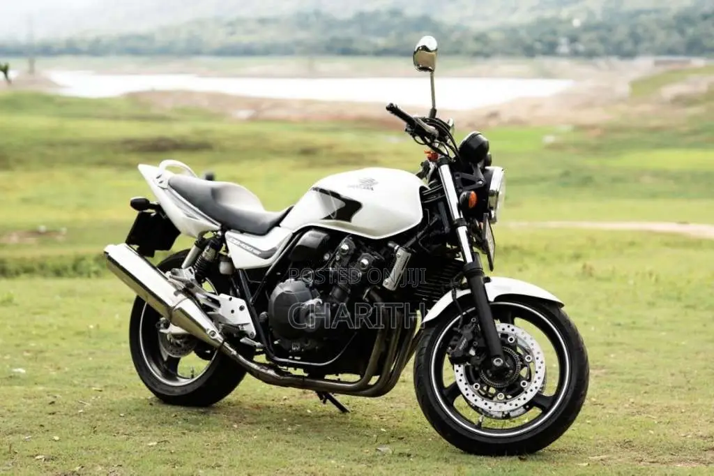 Honda Cb 400 2012 Motorbike (Used)