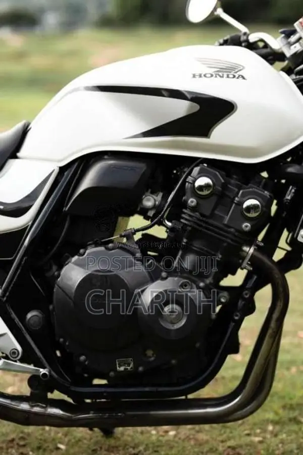 Honda Cb 400 2012 Motorbike (Used)