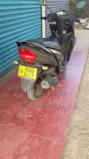 Yamaha Zr 2018 Motorbike (Used)