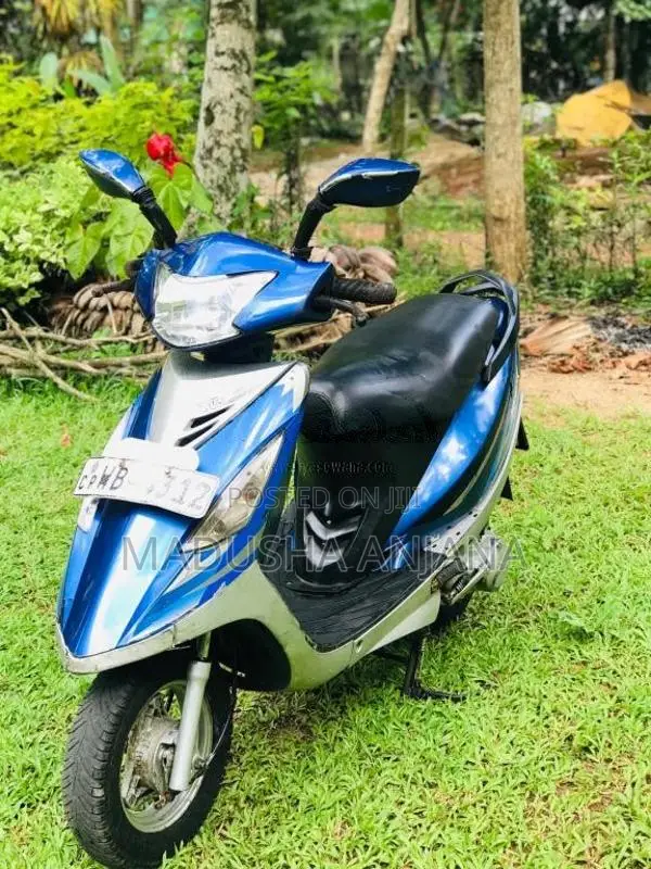 TVS Scooty Streak 2010 Motorbike (Used)