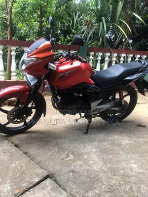 Suzuki GS150R 2014 Motorbike (Used)