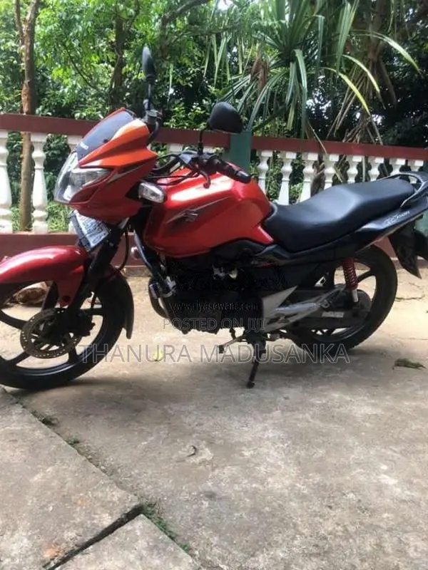 Suzuki GS150R 2014 Motorbike (Used)