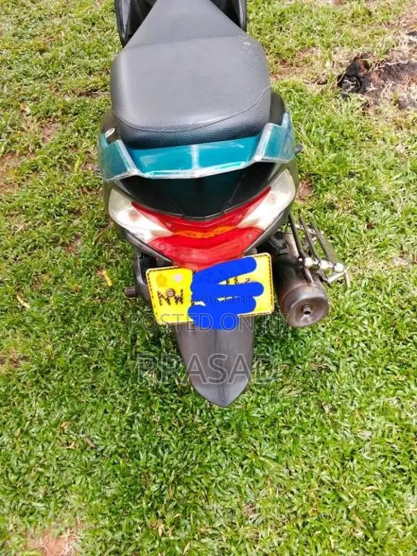 Yamaha Ray Z 2015 Motorbike (Used)