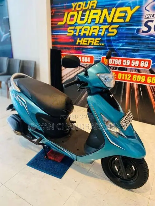 TVS Scooty Zest 2015 Motorbike (Used)