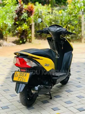 Honda Dio 2015 Motorbike (Used)