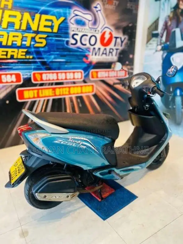 TVS Scooty Zest 2015 Motorbike (Used)