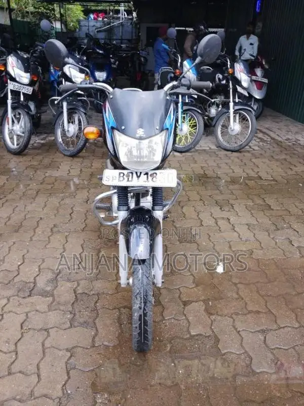 Bajaj CT-100 2016 Motorbike (Used)