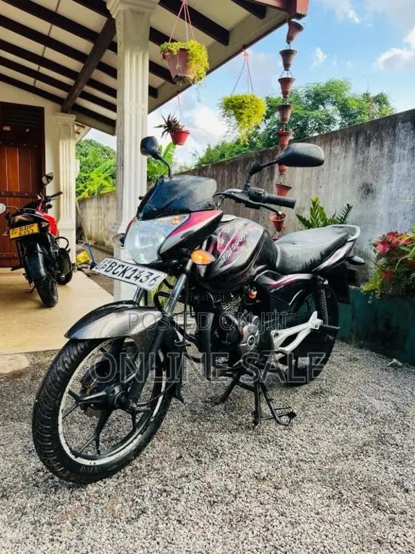 Bajaj Discover 2015 Motorbike (Used)
