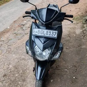 Yamaha ZR 2017 Motorbike (Used)