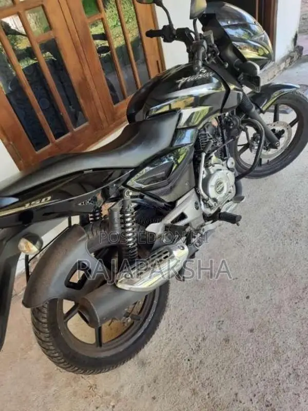 Bajaj Pulsar 2016 Motorbike (Used)