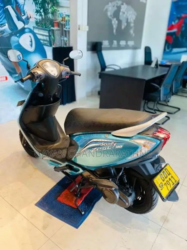 TVS Scooty Zest 2015 Motorbike (Used)