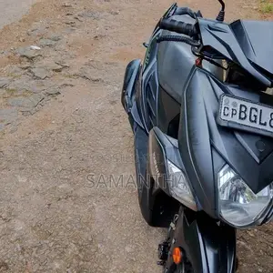 Yamaha ZR 2017 Motorbike (Used)