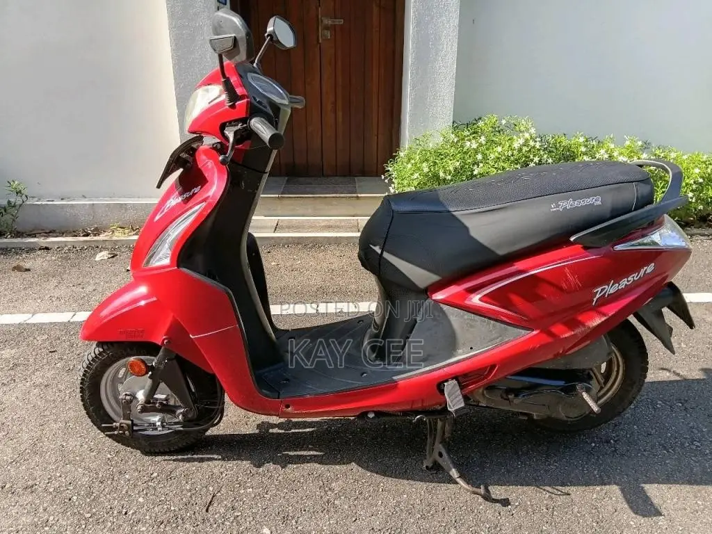Hero Pleasure 2015 Motorbike (Used)