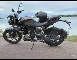 Hero Xtreme 2025 Motorbike (Used)