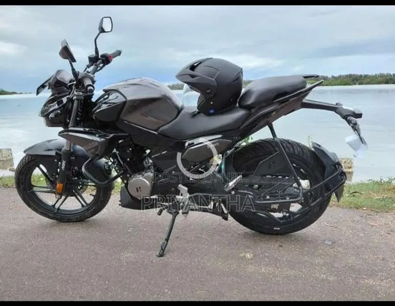Hero Xtreme 2025 Motorbike (Used)