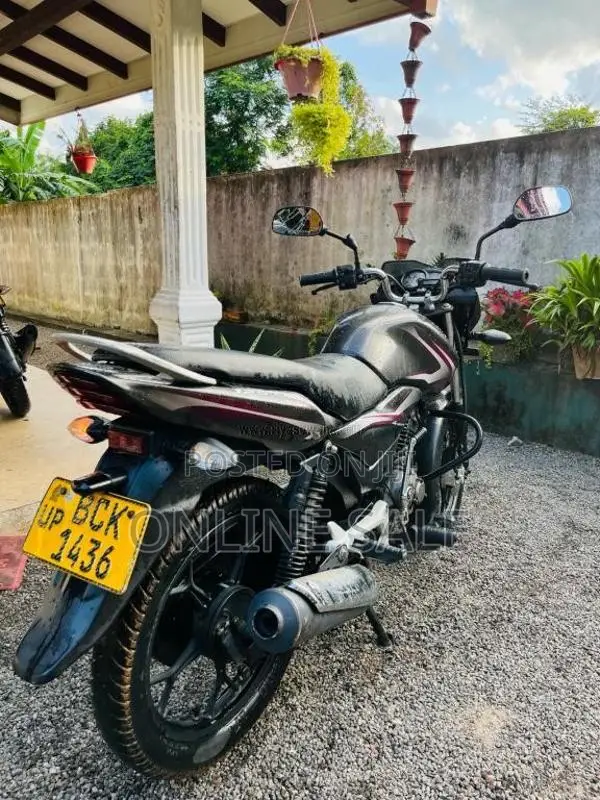 Bajaj Discover 2015 Motorbike (Used)