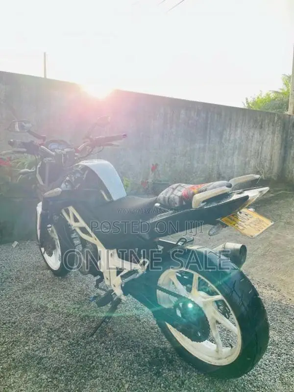 Demak Dzm 200 2014 Motorbike (Used)