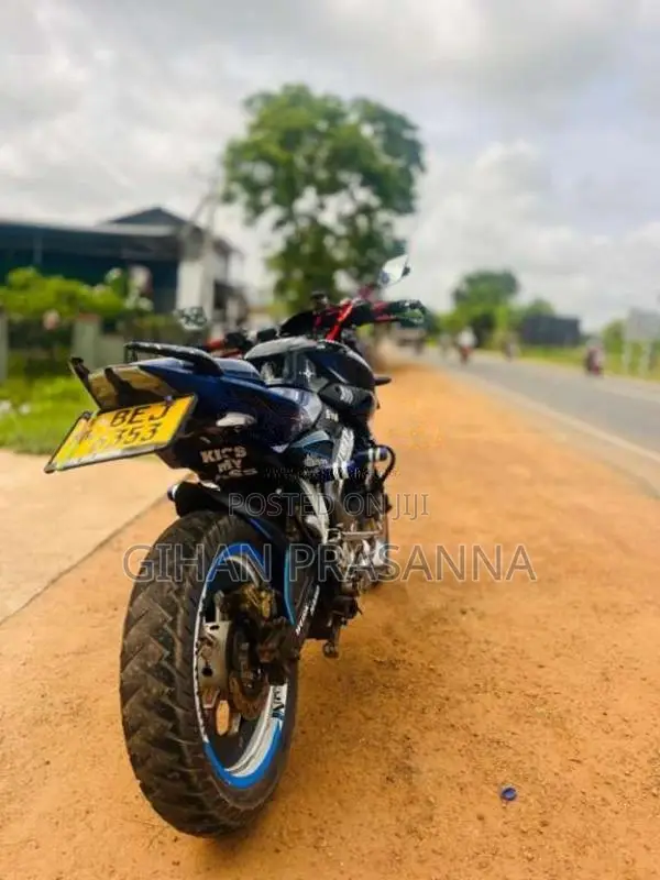 Bajaj Pulsar NS200 2016 Motorbike (Used)