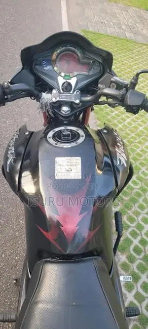 Hero Hunk 150 2015 Motorbike (Used)