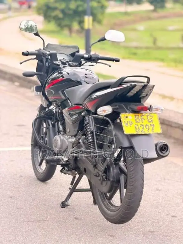 Bajaj Pulsar 150 2017 Motorbike (Used)
