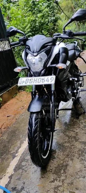 Bajaj Pulsar NS160 2018 Motorbike (Used)