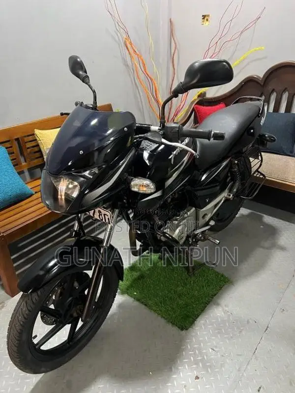 Bajaj Pulsar 150 2015 Motorbike (Used)