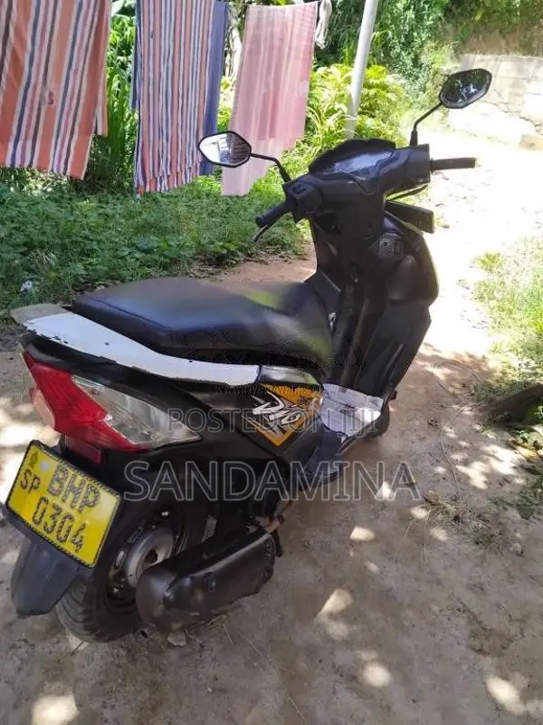 Honda Dio Dx 2019 Motorbike (Used)