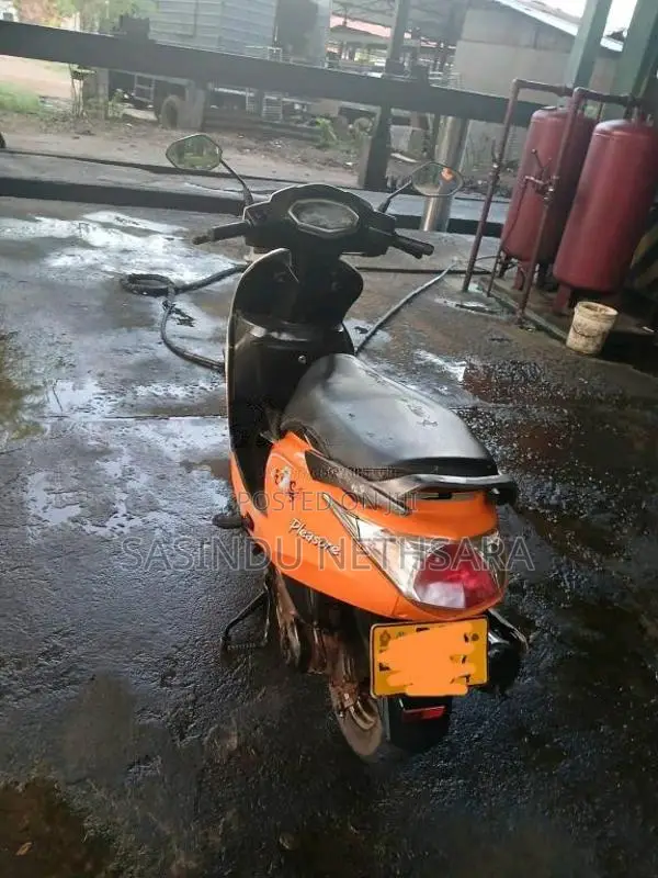 Hero Pleasure 2015 Motorbike (Used)