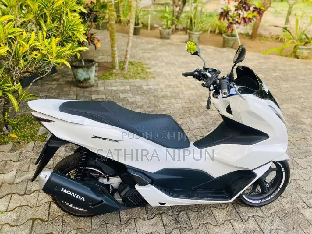 Honda Pcx 2024 Motorbike (Used)