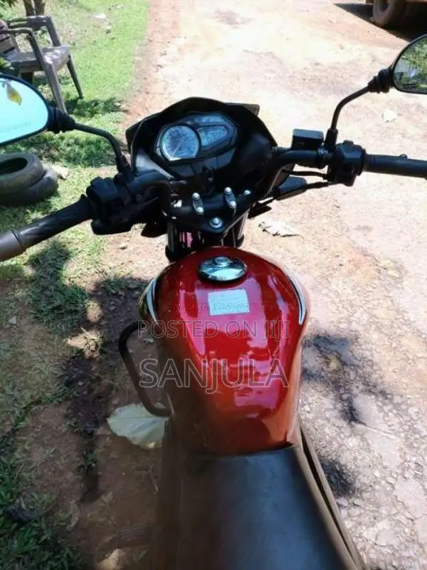 Suzuki G125 2013 Motorbike (Used)