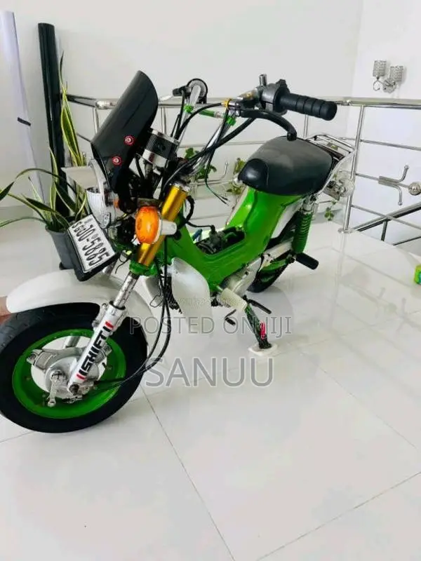 Honda Chaly 2002 Motorbike (Used)