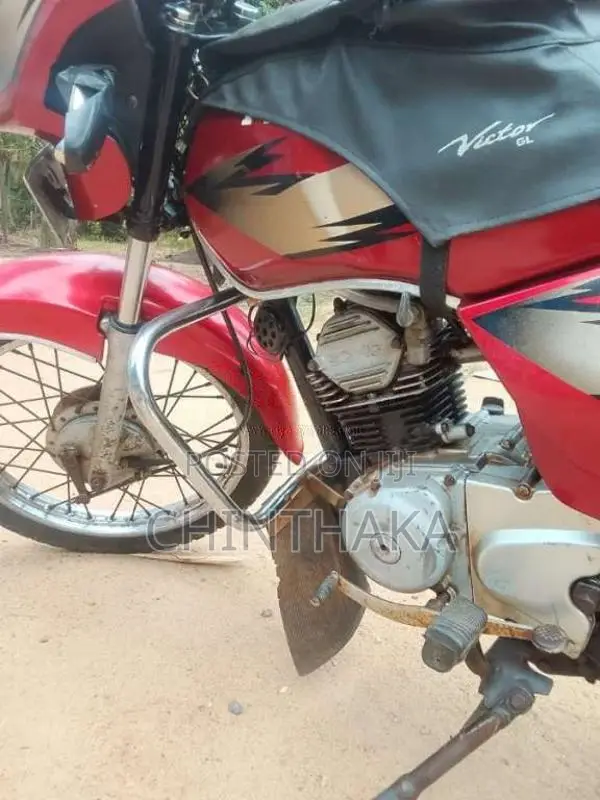 TVS Victor 2002 Motorbike (Used)