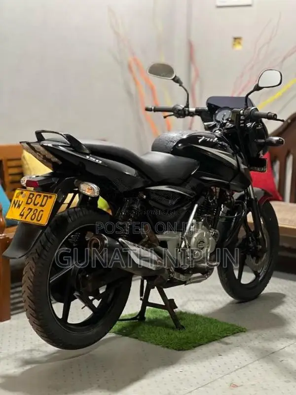Bajaj Pulsar 150 2015 Motorbike (Used)