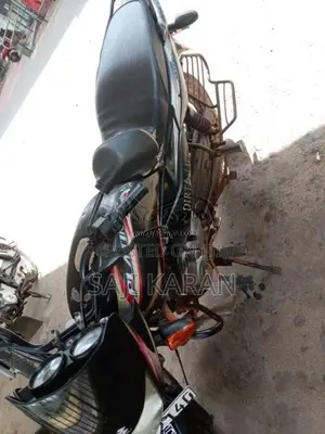 Bajaj Platina 2016 Motorbike (Used)
