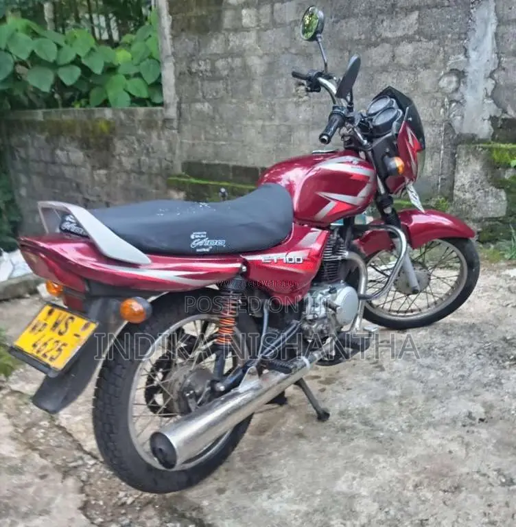 Bajaj CT-100 2011 Motorbike (Used)