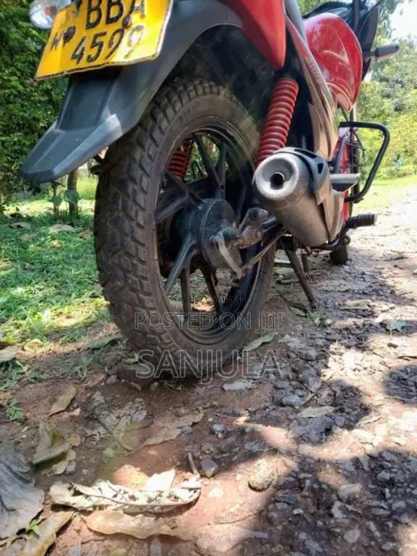 Suzuki G125 2013 Motorbike (Used)