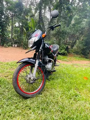 Bajaj CT-100 2012 Motorbike (Used)