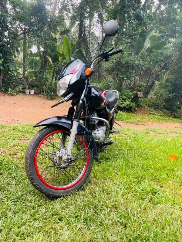 Bajaj CT-100 2012 Motorbike (Used)